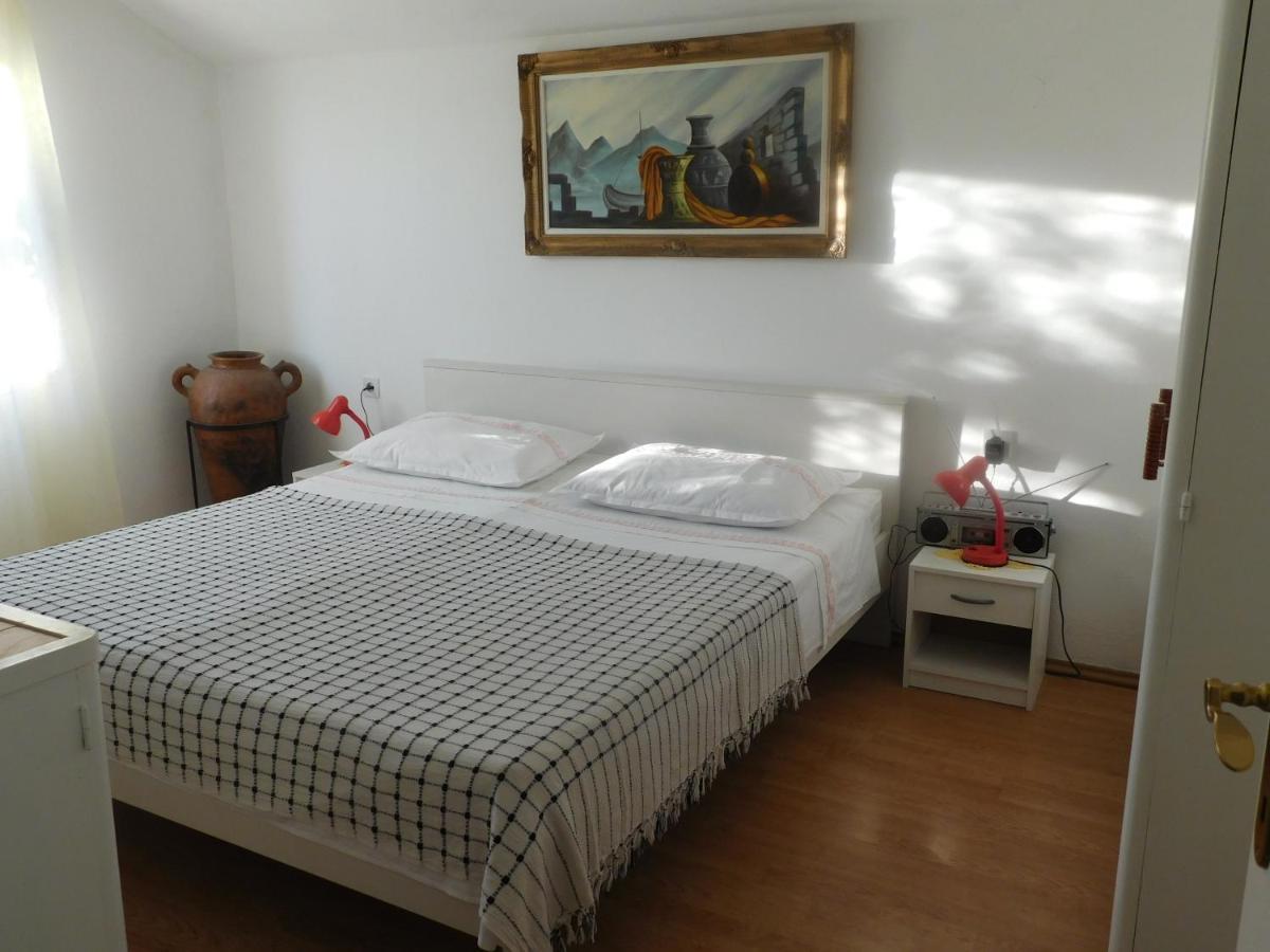 Seaside Holiday House Milna, Vis - 8900 Villa Luaran gambar